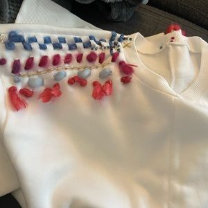 Sweatshirt with handmade fashionable design